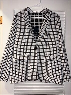 Trendy Brand New Adrianna Papell Black & White Grid Blazer🔥